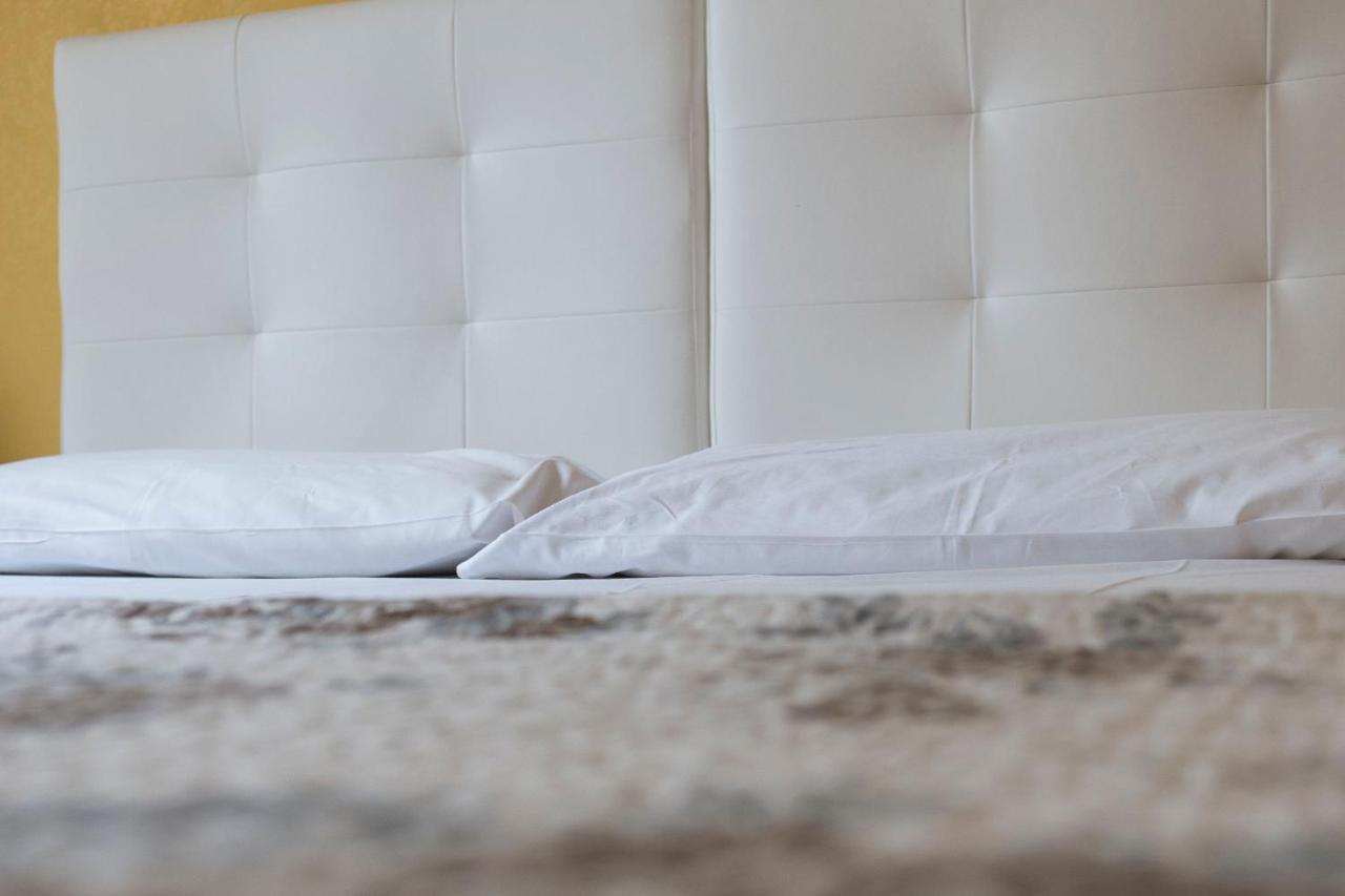 La Breccia A Porta Pia Bed & Breakfast Roma Dış mekan fotoğraf