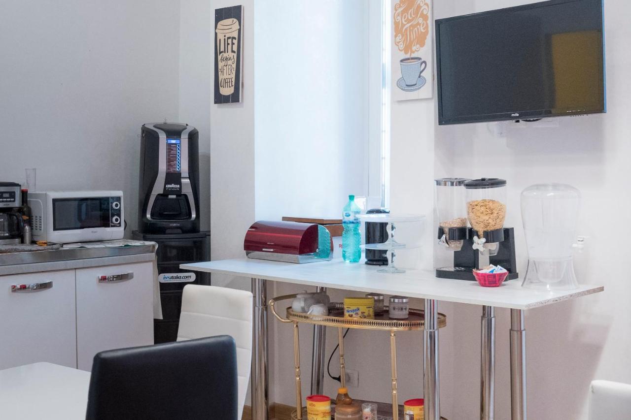 La Breccia A Porta Pia Bed & Breakfast Roma Dış mekan fotoğraf
